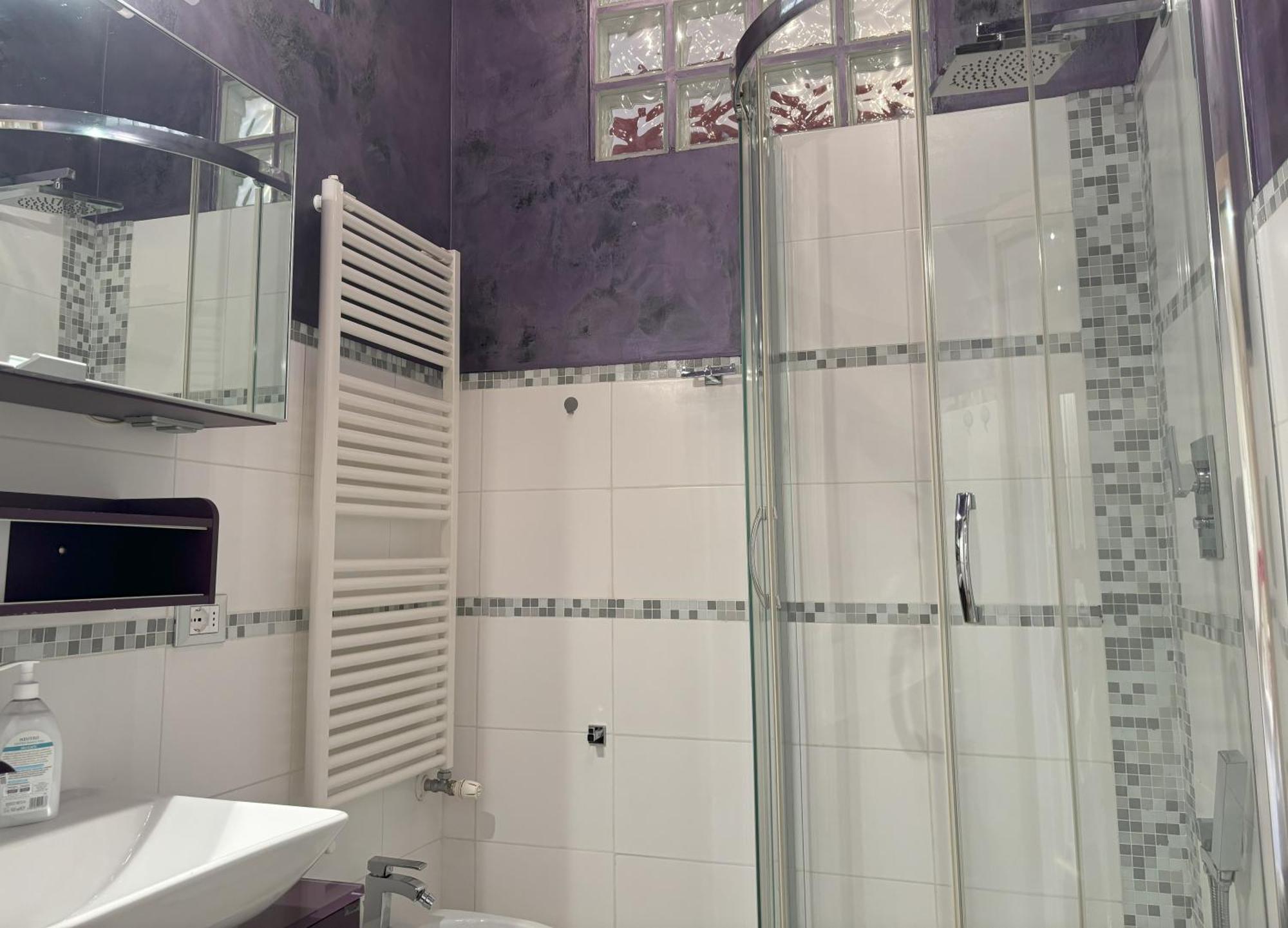 Red Velvet Apartment Trieste Luaran gambar